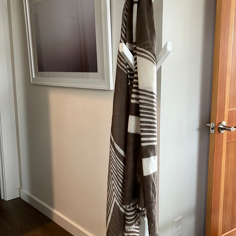 Cashmere brown and cream scarf